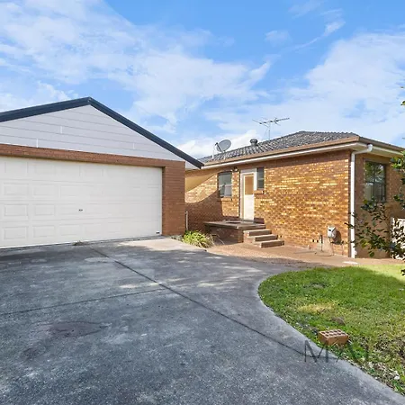 Home In Waratah Lambton Exterior photo