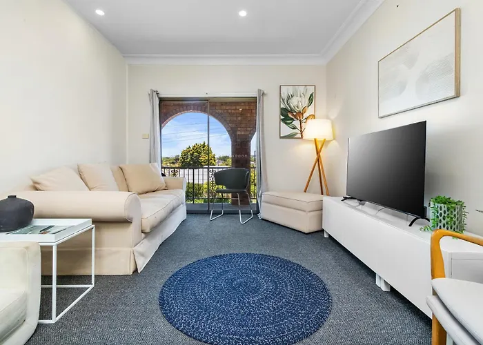 Home In Waratah