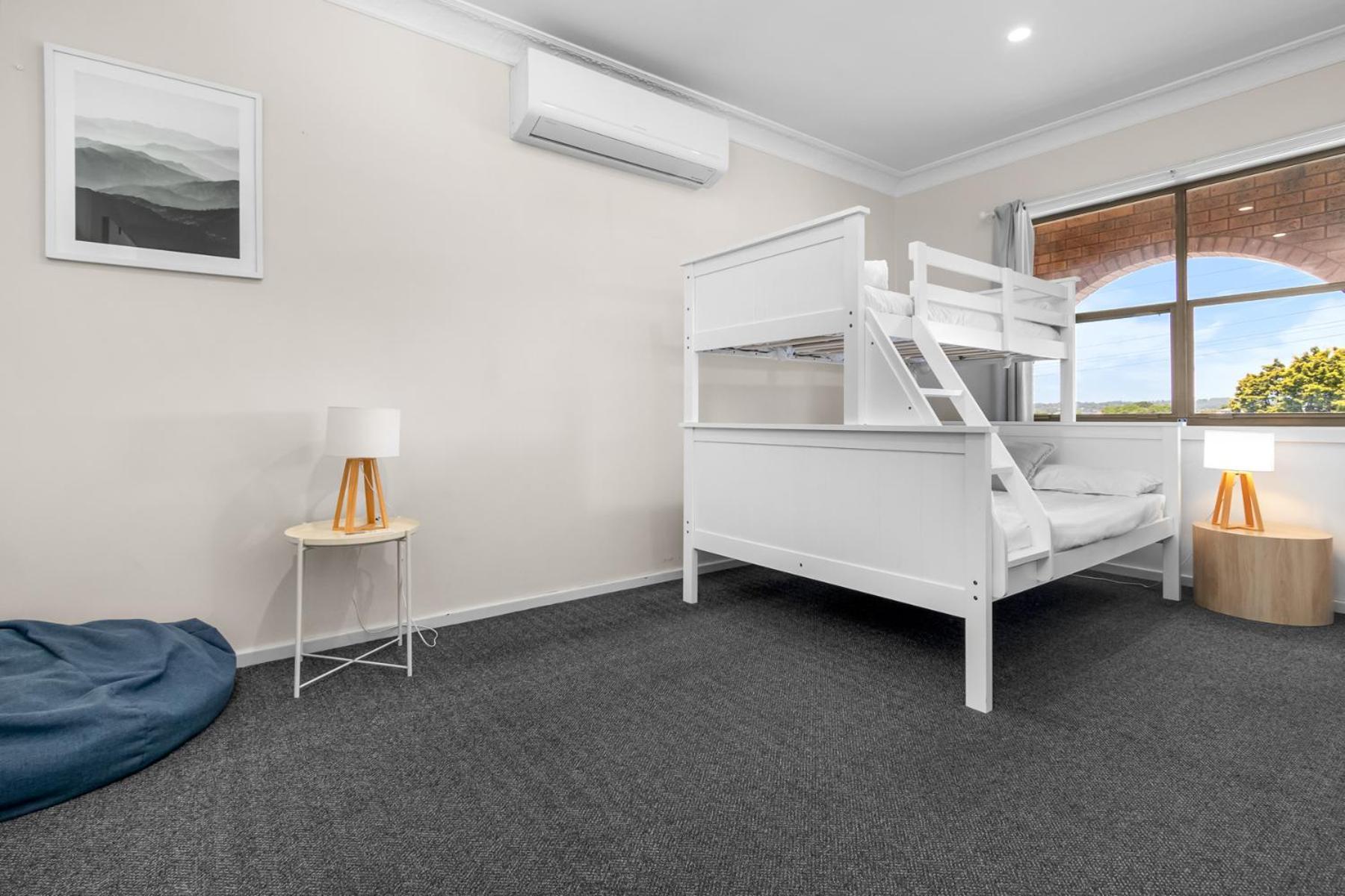 In Waratah Lambton